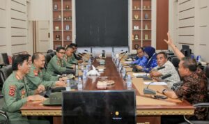 Bupati Halmahera Tengah Ikram Malan Sangadji dan Wakil Bupati Ahlan Djumadil menerima Kunjungan Balai Taman Nasional Aketajawe Lolobata. (Foto: Dok. Istimewa)