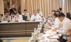 Bupati Ikram M. Sangadji (IMS) mengikuti rapat koordinasi tingkat menteri di Jakarta. (Foto: Dok. Ist)