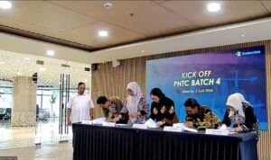 Wabup Ahlan Djumadil menghadiri penandatanganan kontrak pembangunan RSUD Weda secara virtual. (Foto: Dok. Ist)
