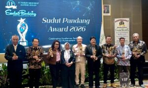 Foto bersama para penerima Sudut Pandang Award 2026 saat HUT ke-11 media Sudut Pandang di Jakarta pada 3 September 2026 (Foto: Dok. SP)