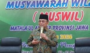 Ketua Umum Pengurus Besar Mathla'ul Anwar (PBMA) Dr. Jazuli Juwaini, MA, MM berbicara pada penutupan Musyawarah Wilayah Mathla'ul Anwar Jawa Tengah di Semarang pada 13 September 2026 (Foto: Humas PBMA)
